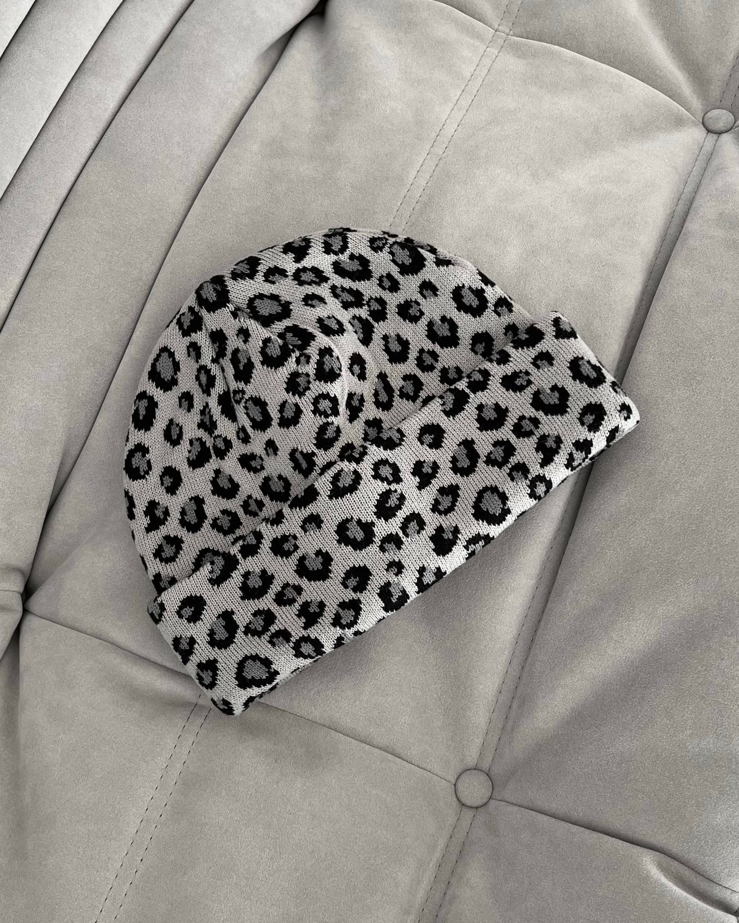 Reaven Grey Leopard Beanie