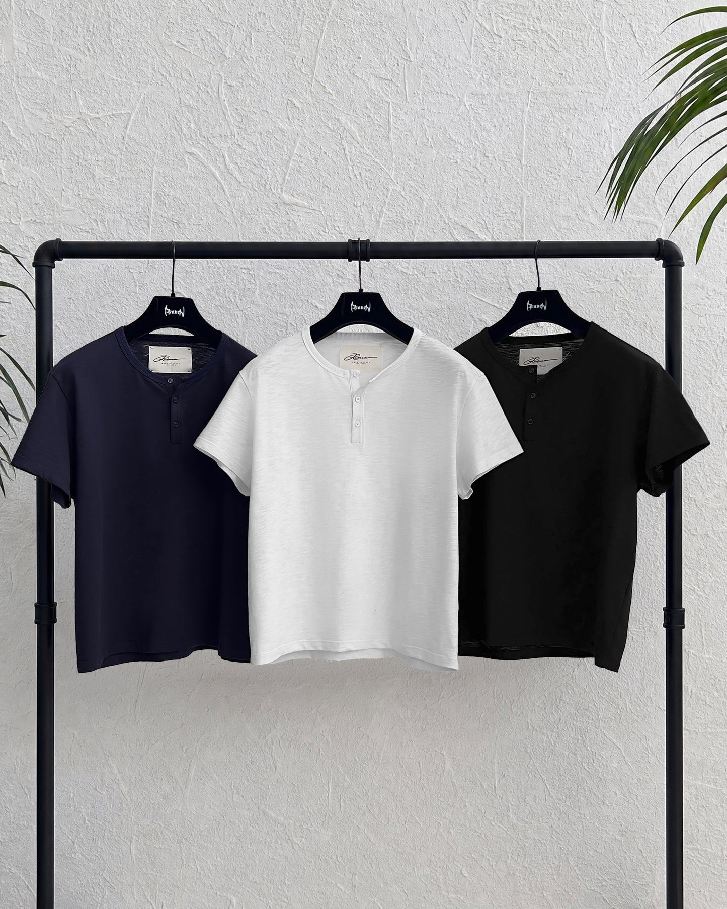 Reaven Black Serafino T-Shirt