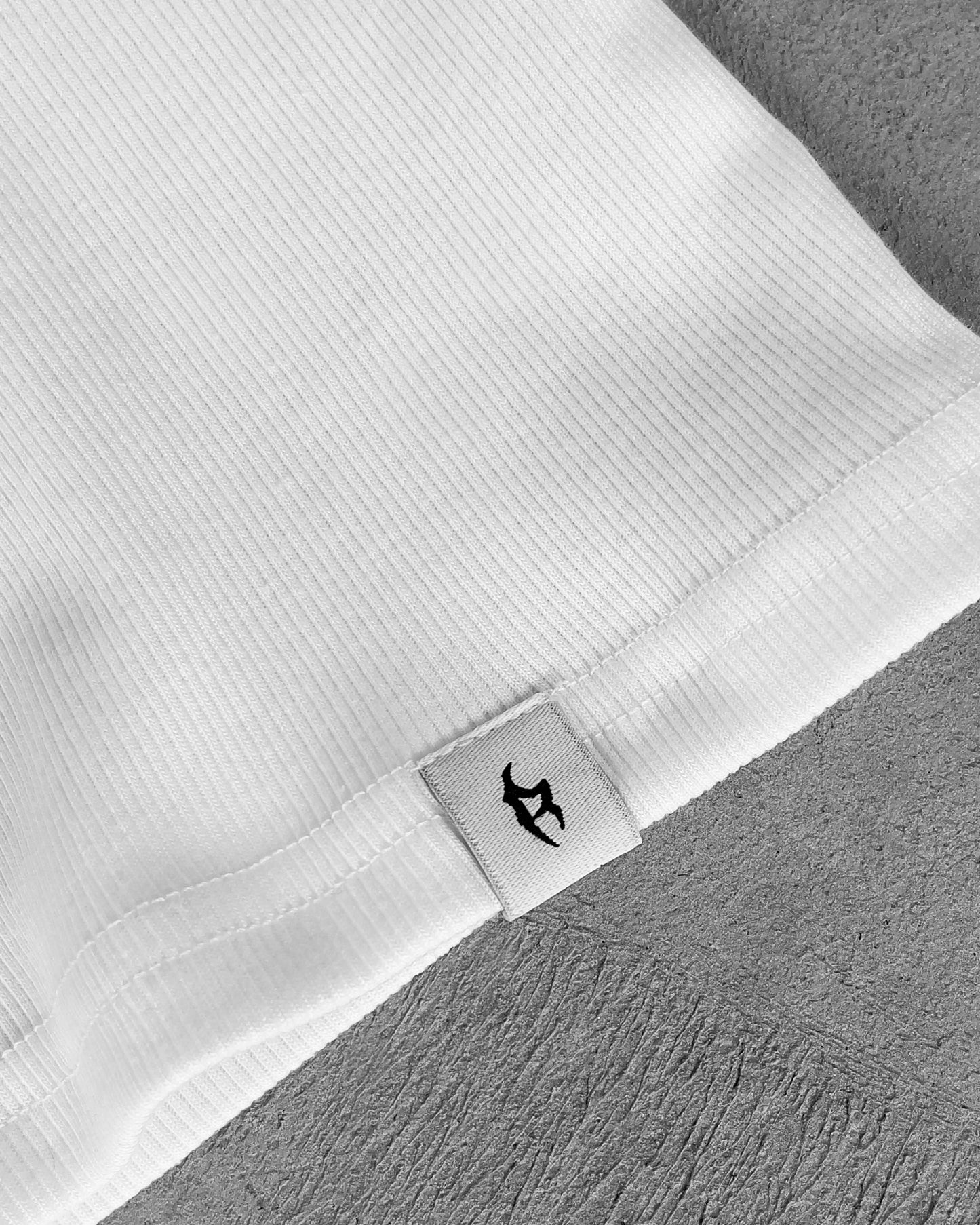 Reaven White Rib Tank Pack