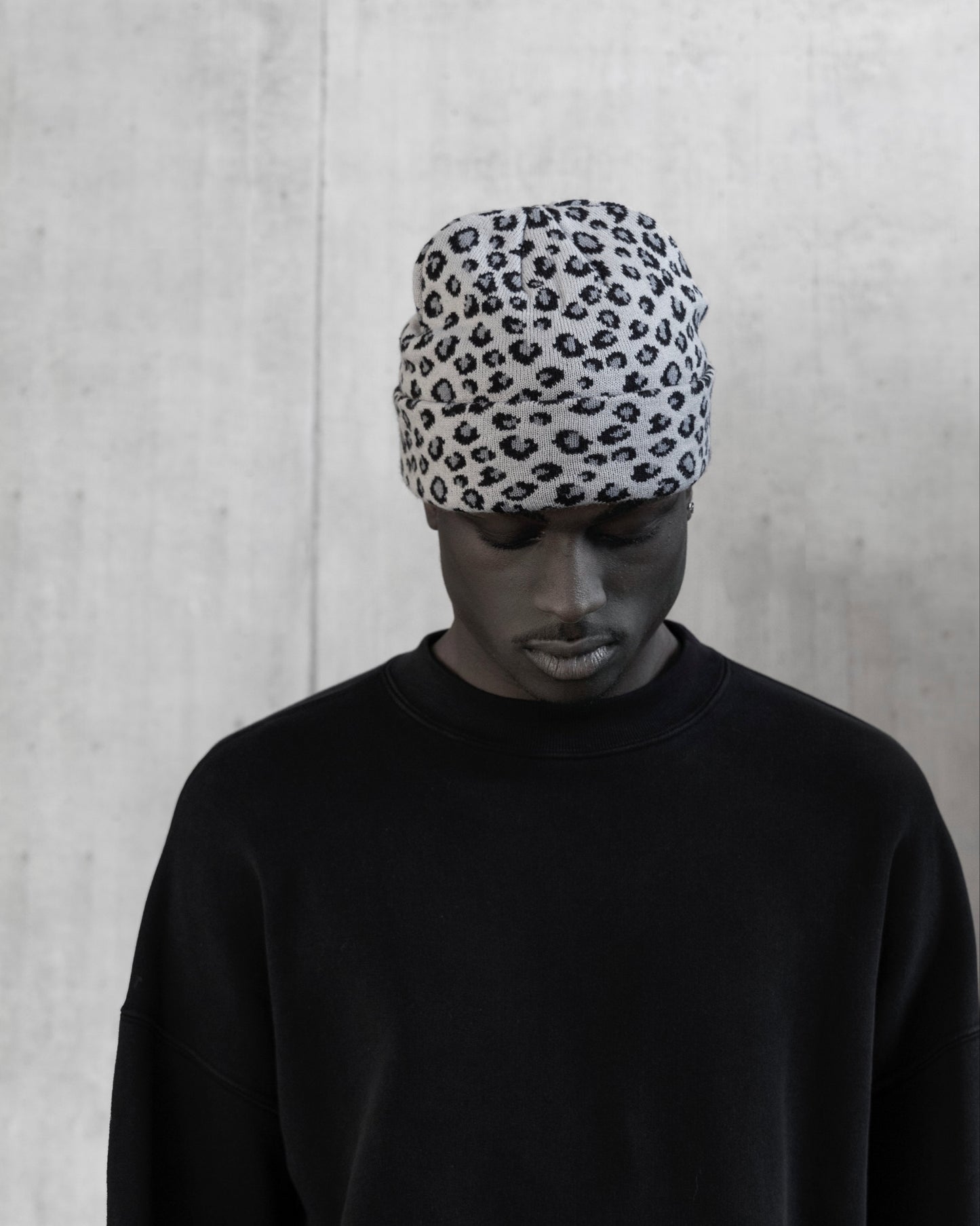 Reaven Grey Leopard Beanie