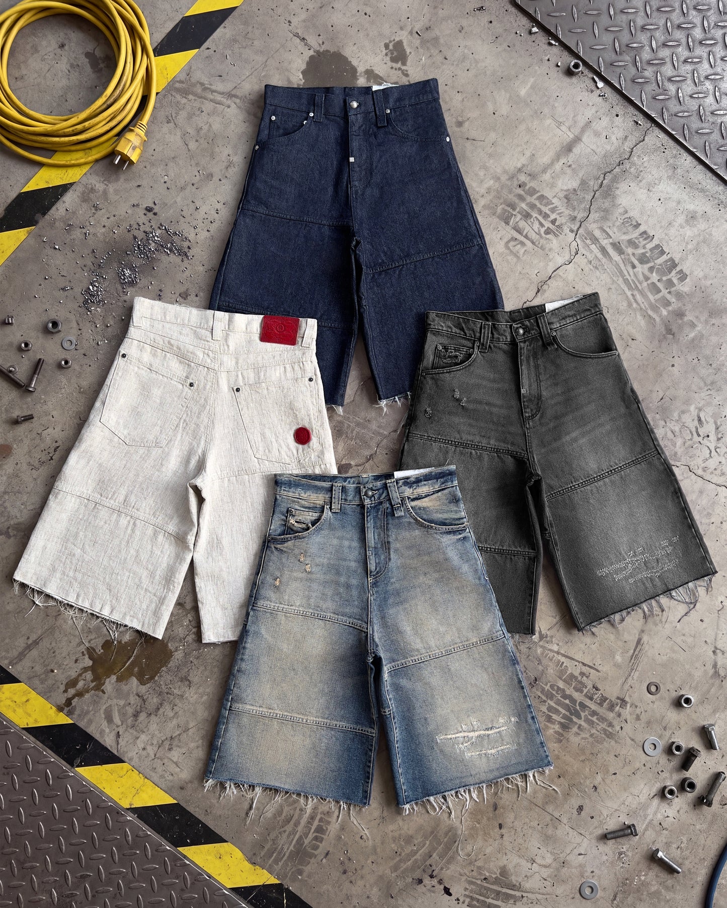 Reaven Repaired Stamp Jorts