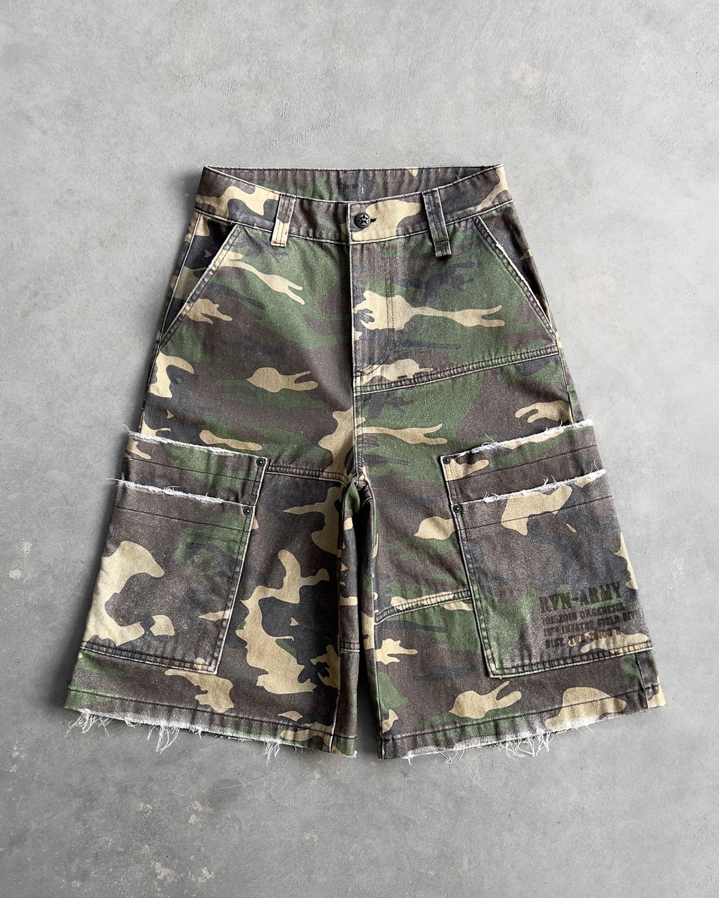 Reaven Woodland Camo Jorts