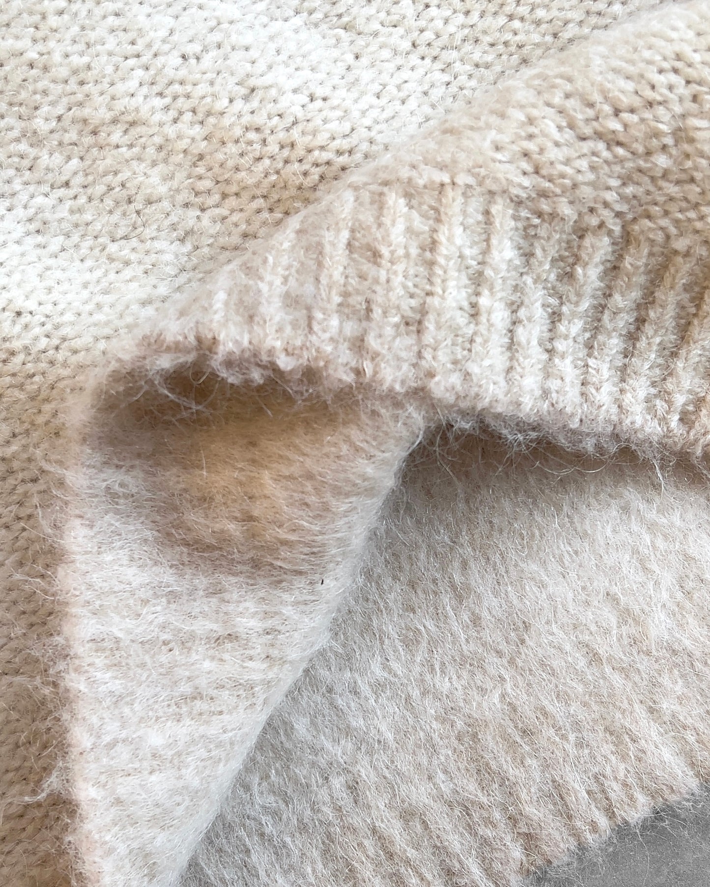 Reaven Vanilla Cream Nuvola Mohair Knit