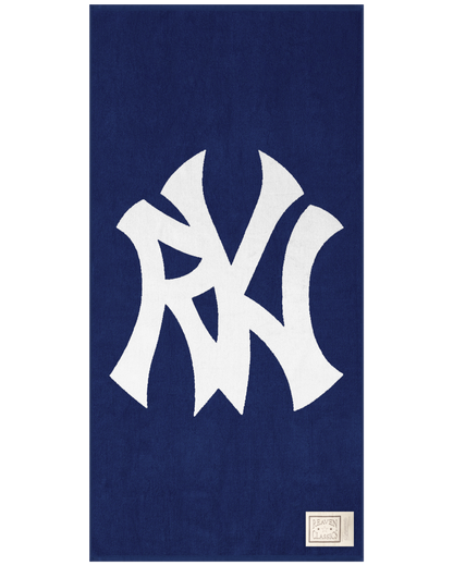 Reaven Underdogs Beach Towel