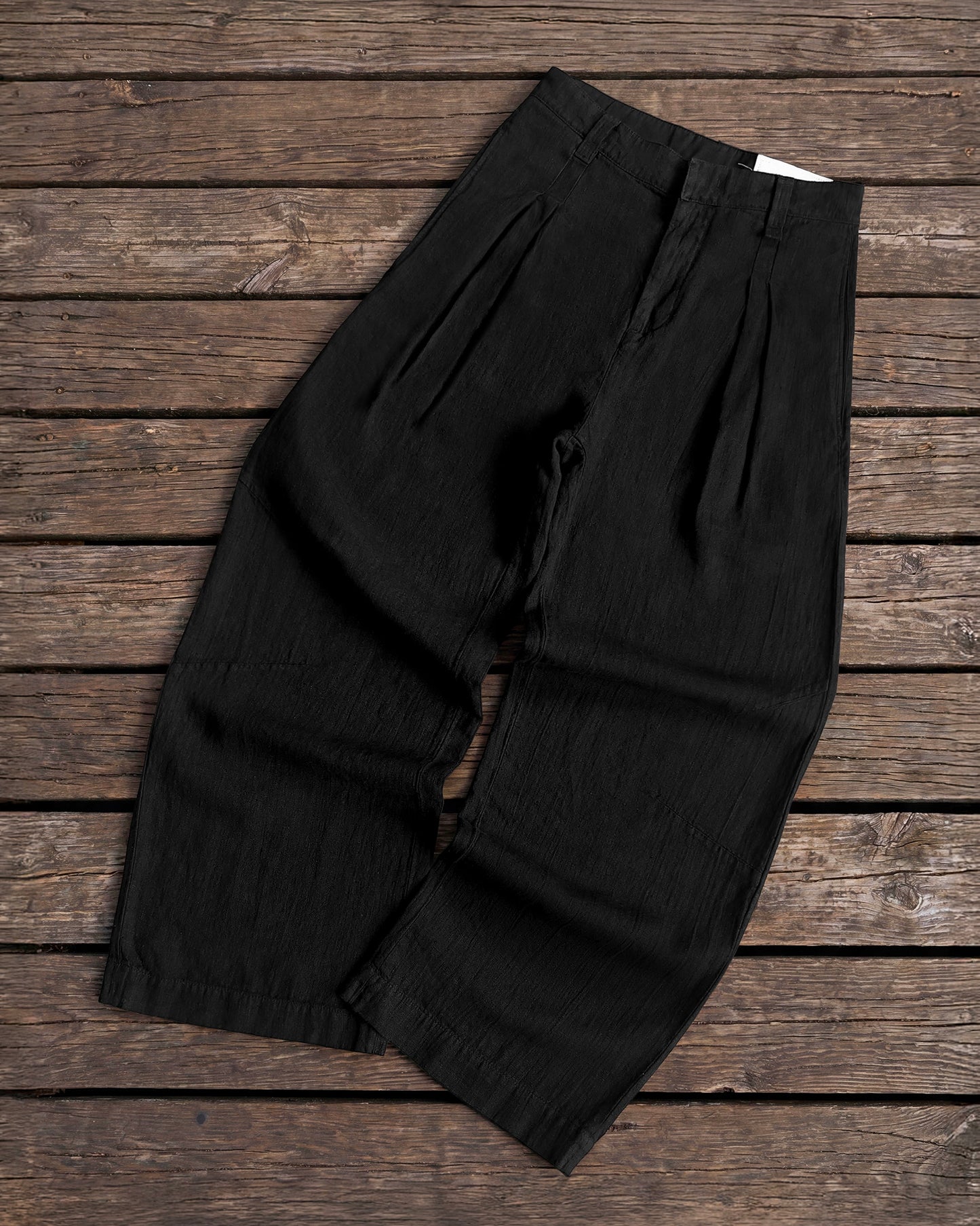 Reaven Black Linen Pleated Pants