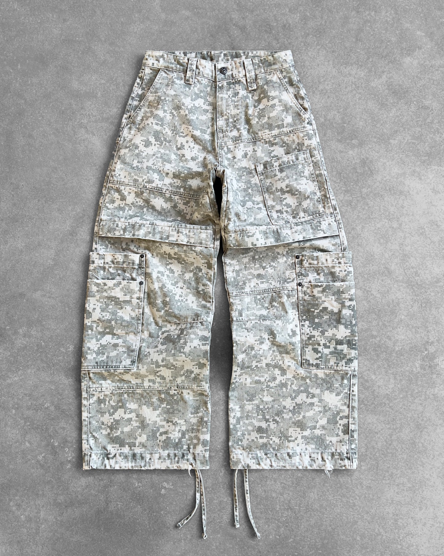 Reaven Warfare Camo Cargo Pants