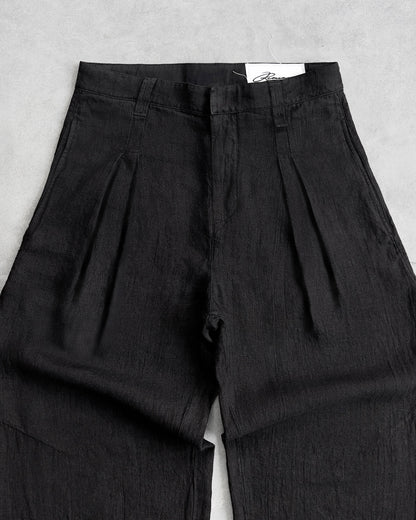 Reaven Black Linen Pleated Jorts