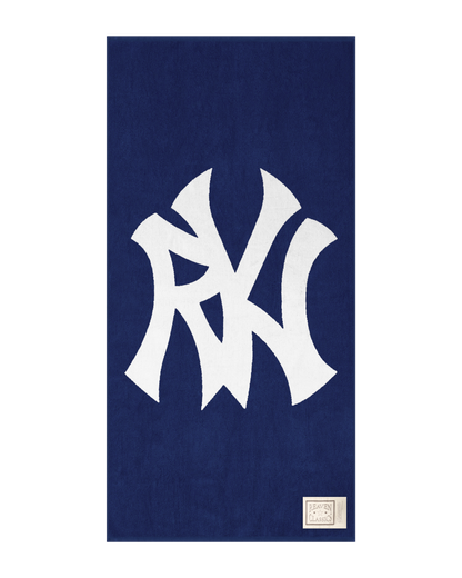 Reaven Underdogs Beach Towel